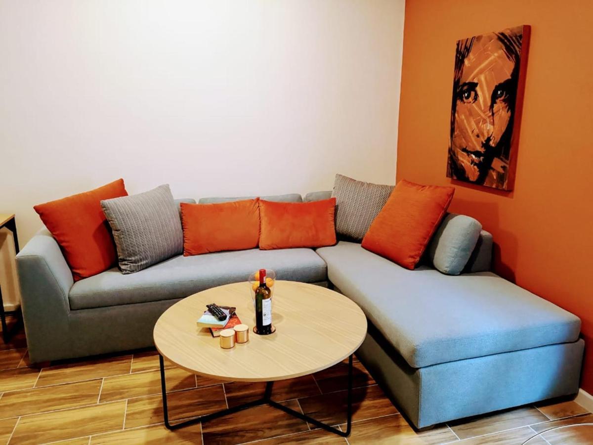 Urban Oasis 3*
